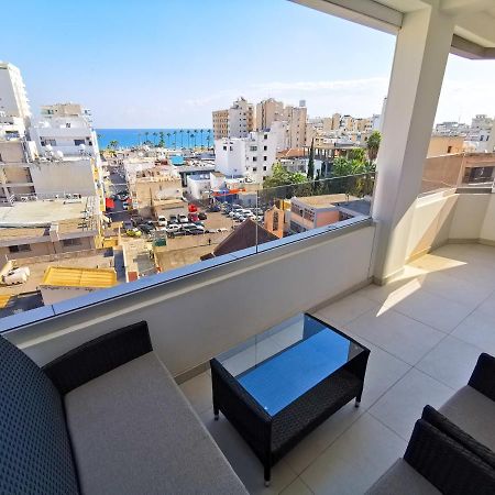 لارنكا Sunny Daze Seaview Apartment المظهر الخارجي الصورة