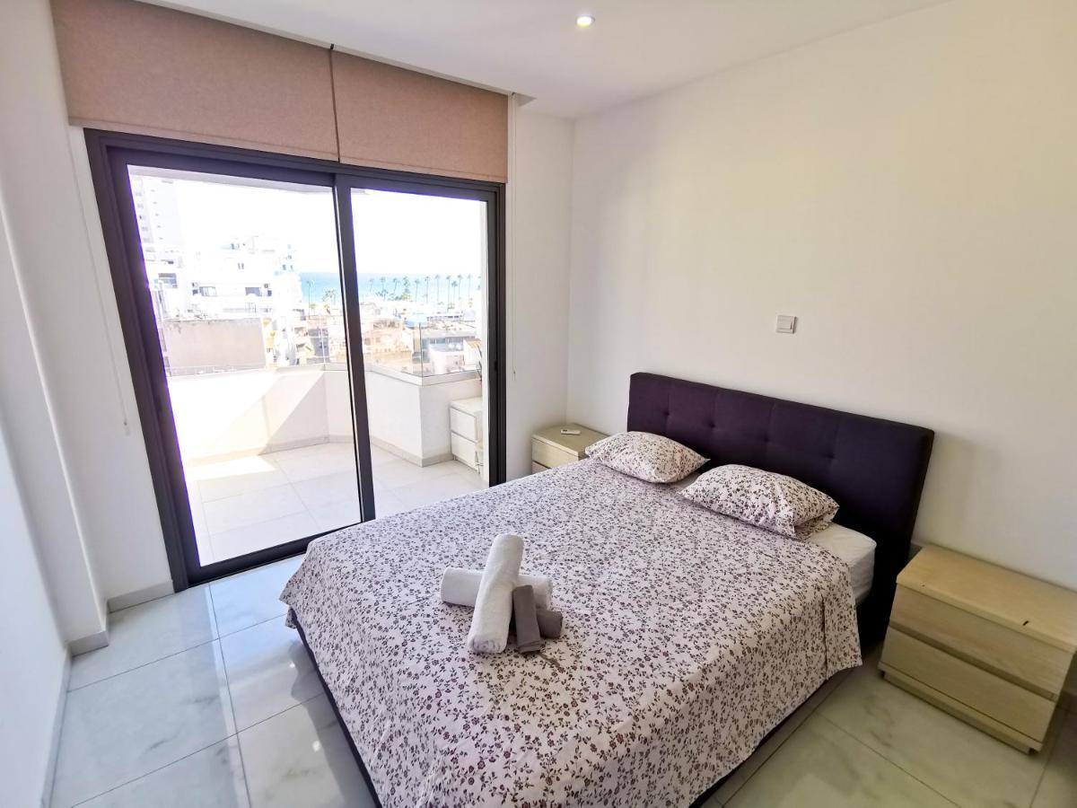 لارنكا Sunny Daze Seaview Apartment المظهر الخارجي الصورة