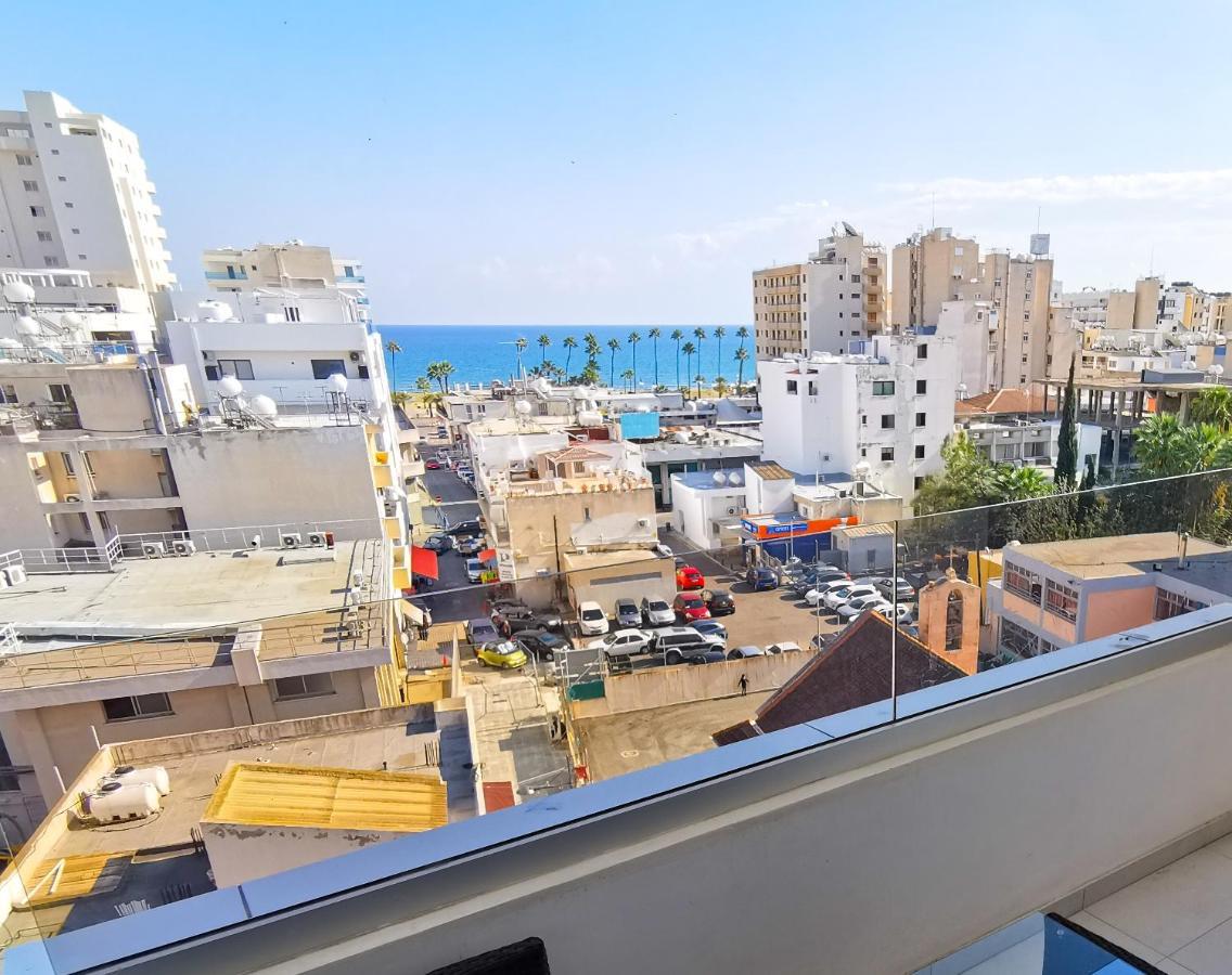 لارنكا Sunny Daze Seaview Apartment المظهر الخارجي الصورة